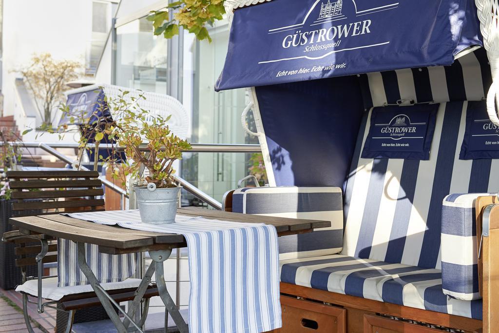 Hotel Kleines Meer Waren  Eksteriør bilde