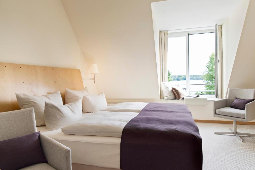 Hotel Kleines Meer Waren  Rom bilde